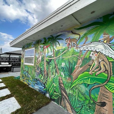 Jungle Cottage With Luxury Pool, Hot Tub And More! レイク・ワース エクステリア 写真